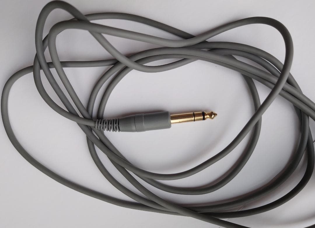 ヘッドホン AKG K701 Headphone