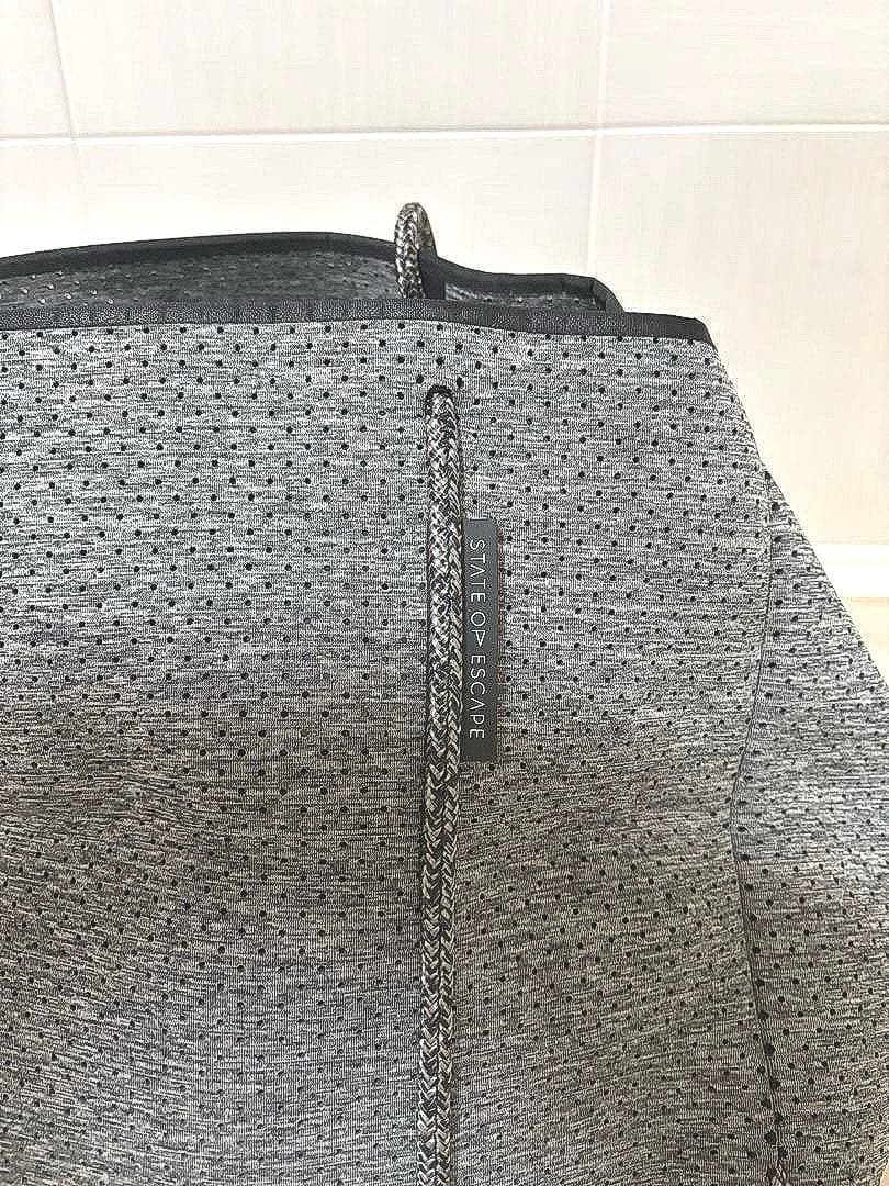 STATE OF ESCAPE トートバッグ　チャコールマーク グレー