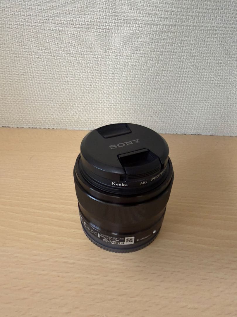 Sony E 35mm F1.8 OSS 単焦点レンズ