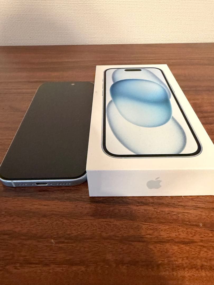 iPhone15ブルー128G