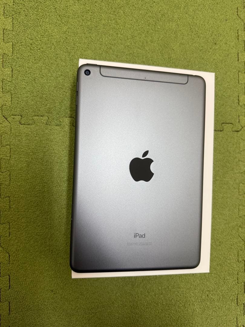 a*b様 iPad mini(第5世代)スペースグレー 本体 元箱付き