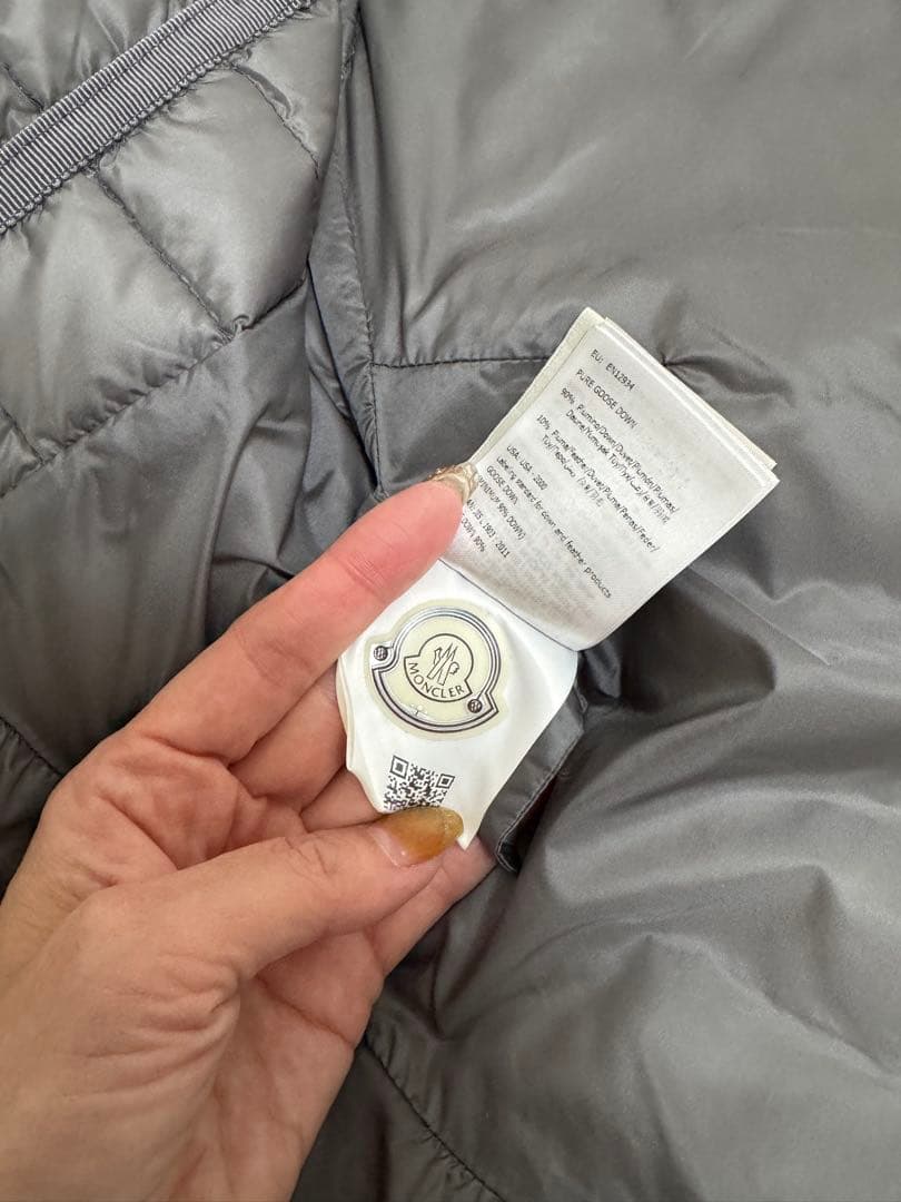 モンクレール ライトダウン　AGATELON グレー　サイズ1 美品