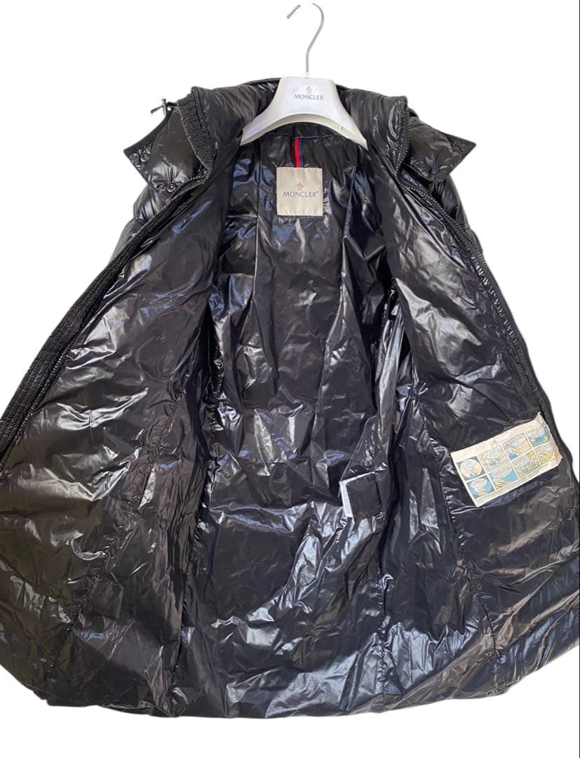 ＊MONCLER モンクレール＊人気モデルMOKA 少し訳あり 格安出品