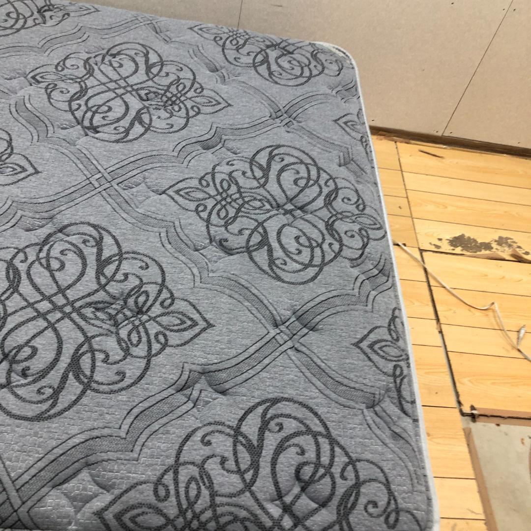 送料無料　超美品　サータ × ドリームベッド ダブル マットレス 88214-