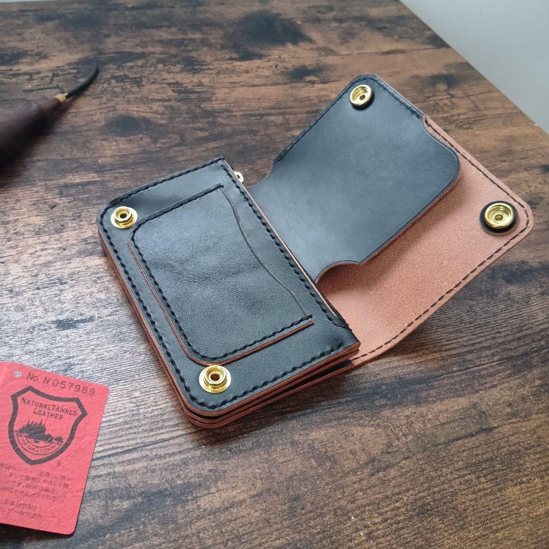 【100%栃木レザー】お札を折らず収納できるミドルトラッカーウォレット