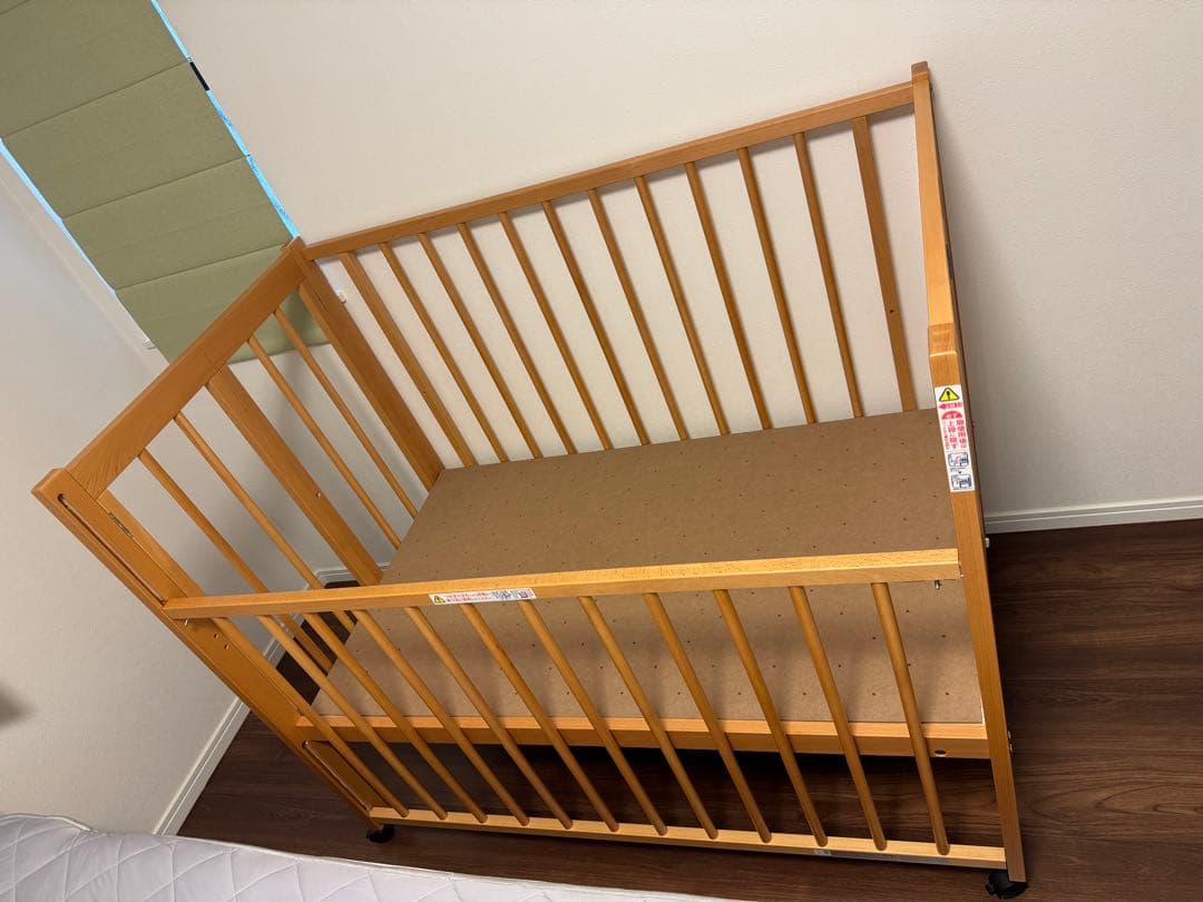 ベビーベッド　石崎家具「ワンタッチハイベッド　クール」　マットレス付