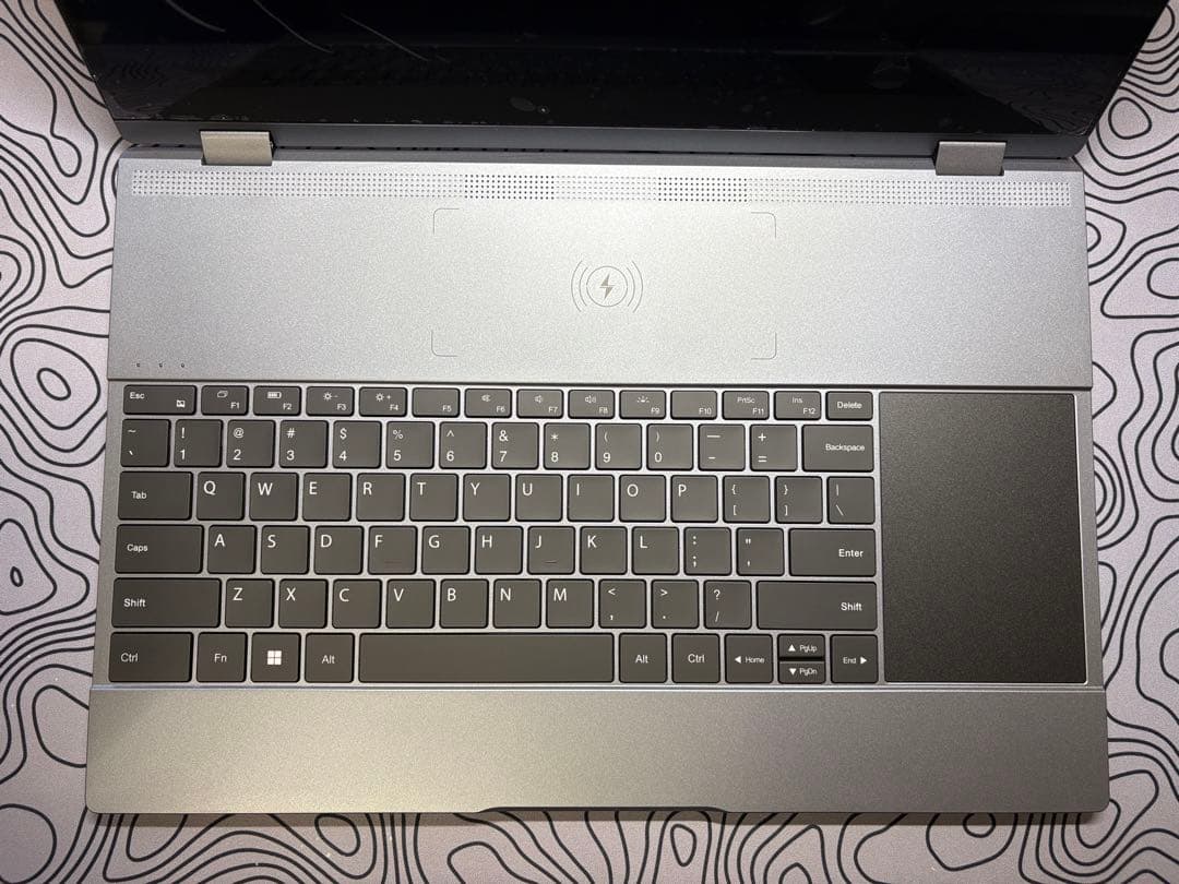 UPERFECT UDockX 15.6 Pro キーボード付きモバイルモニター