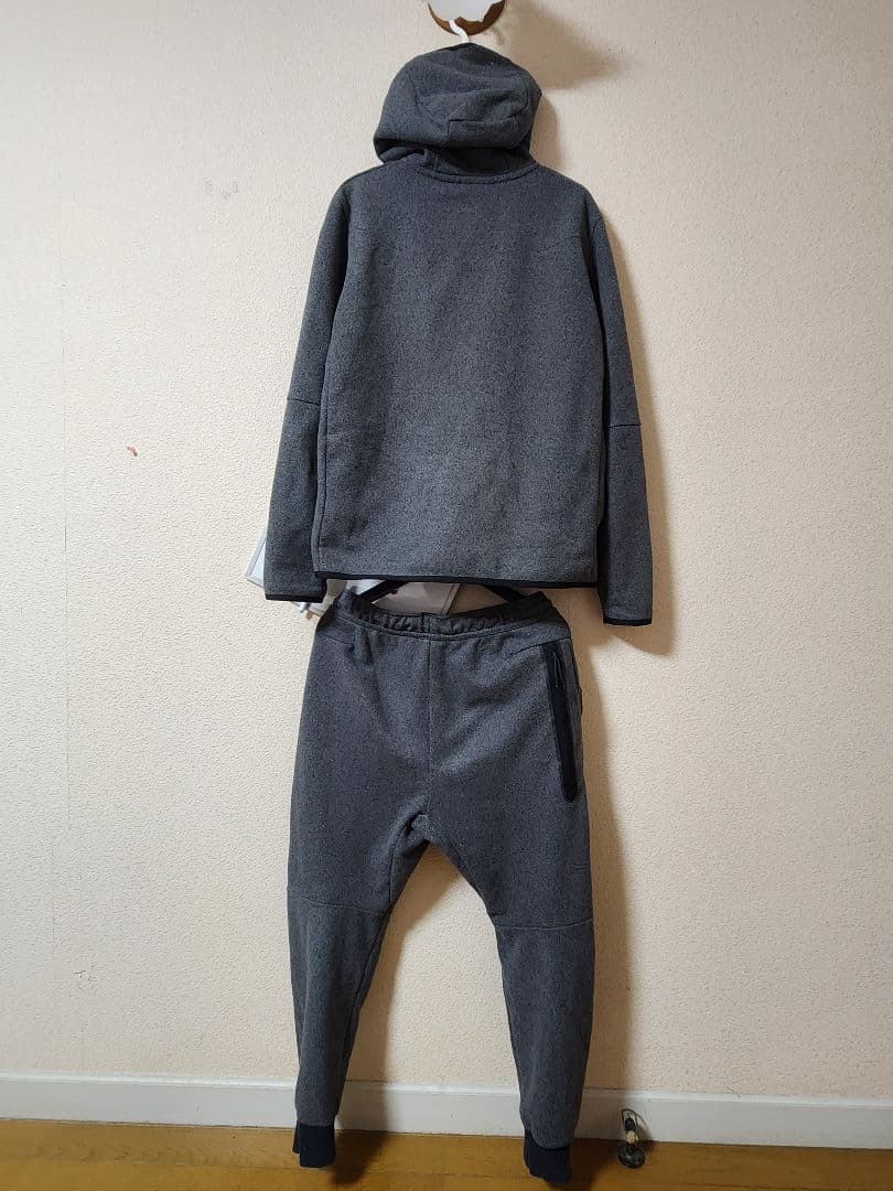 NIKE テックフリース　セットアップ　パーカー　パンツ　グレー