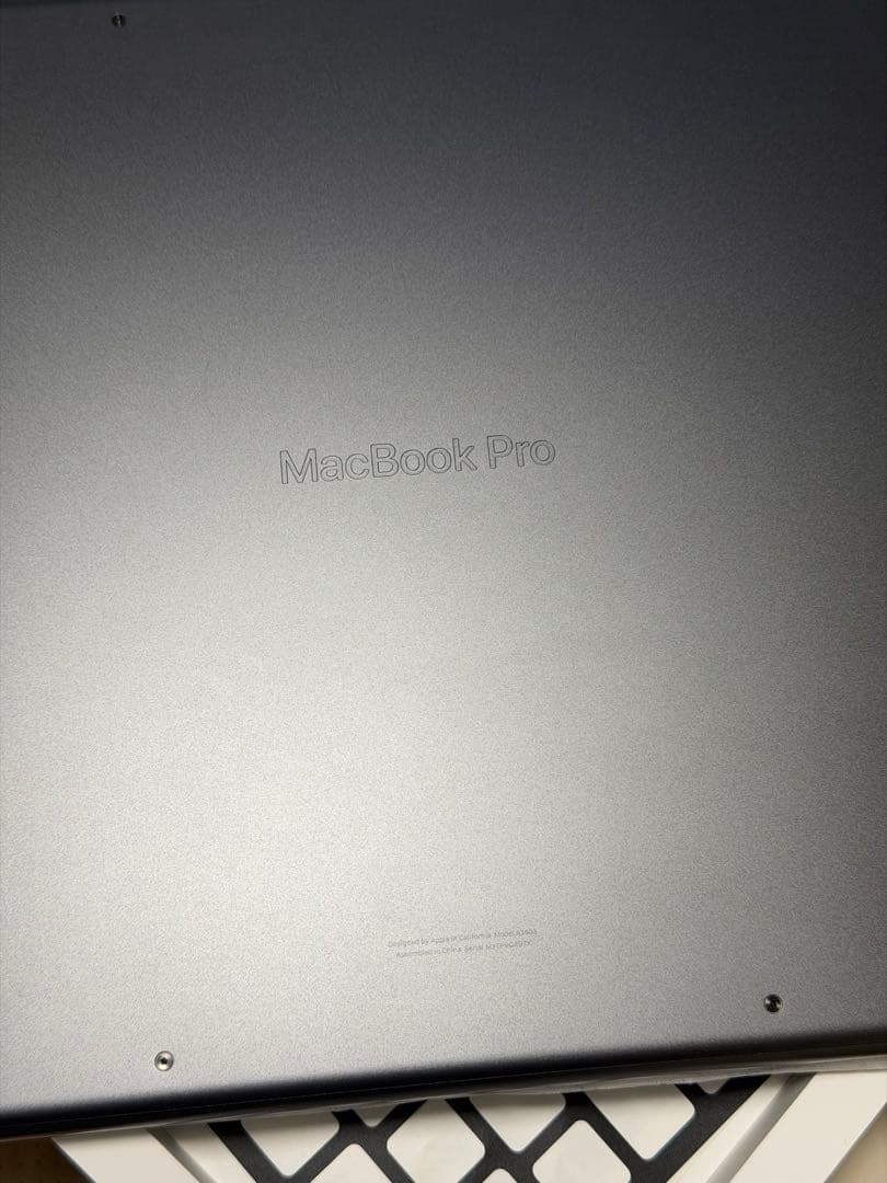 MacBook Pro スペースブラック 16インチ