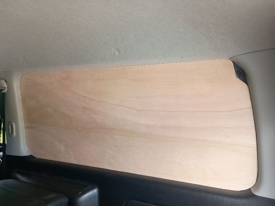 ハイエース　窓埋めパネル　サンシェード　左右セット「11」　安心の9mm合板