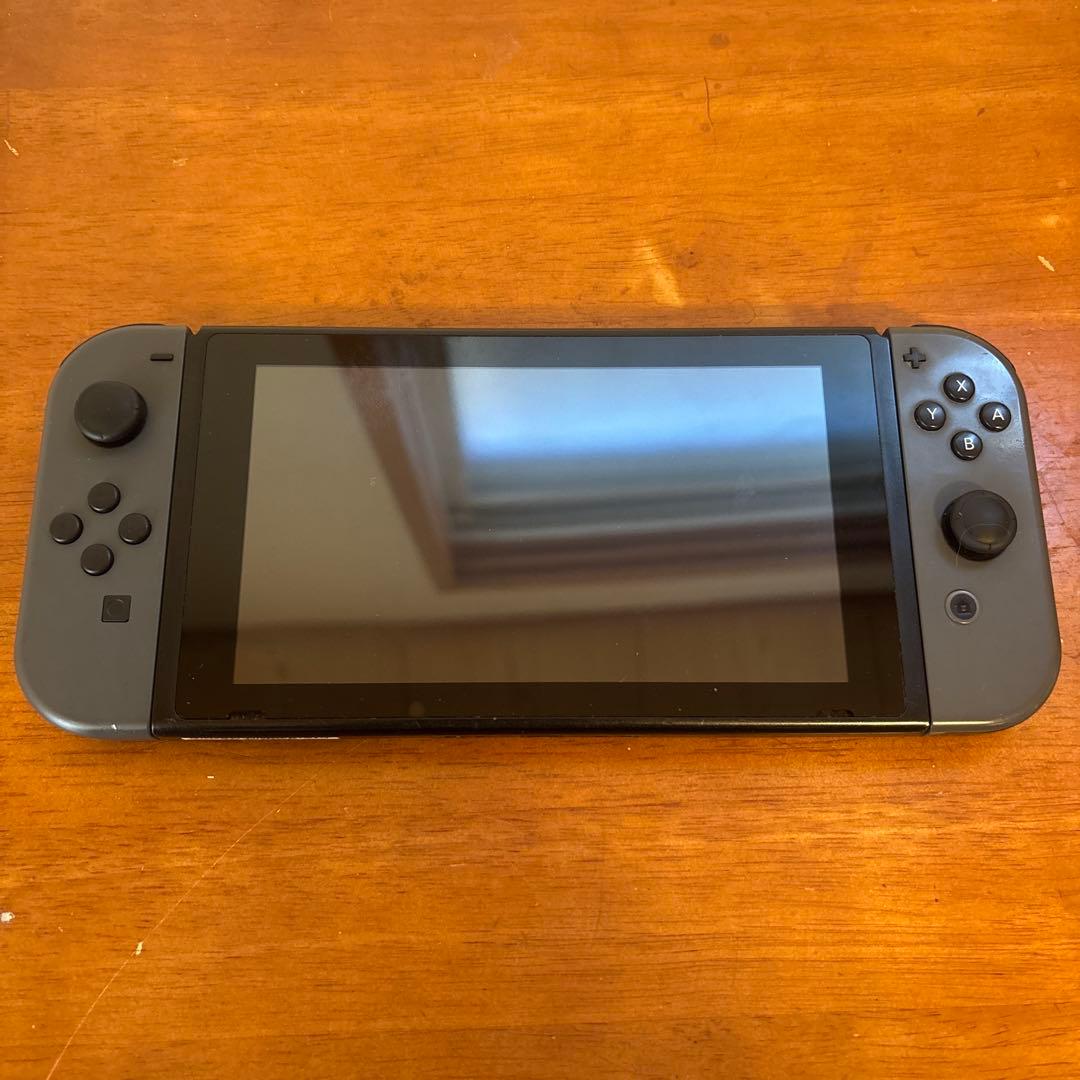 Nintendo Switch本体+マリオカート8DX +付属品もろもろ