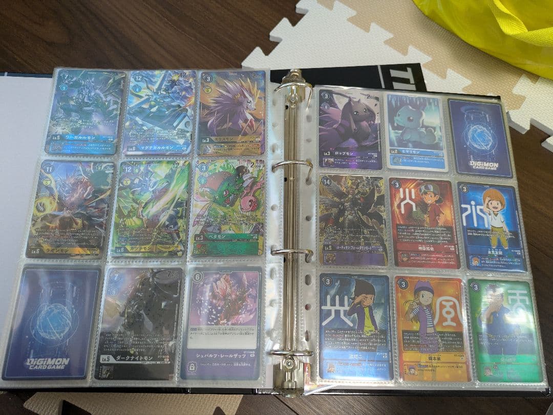 デジモンカードゲーム バインダー 収録カード コレクション引退品