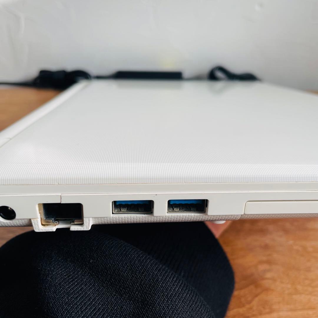 【即日発送】dynabook T75 i7/8GB/SSD/白色/DVD