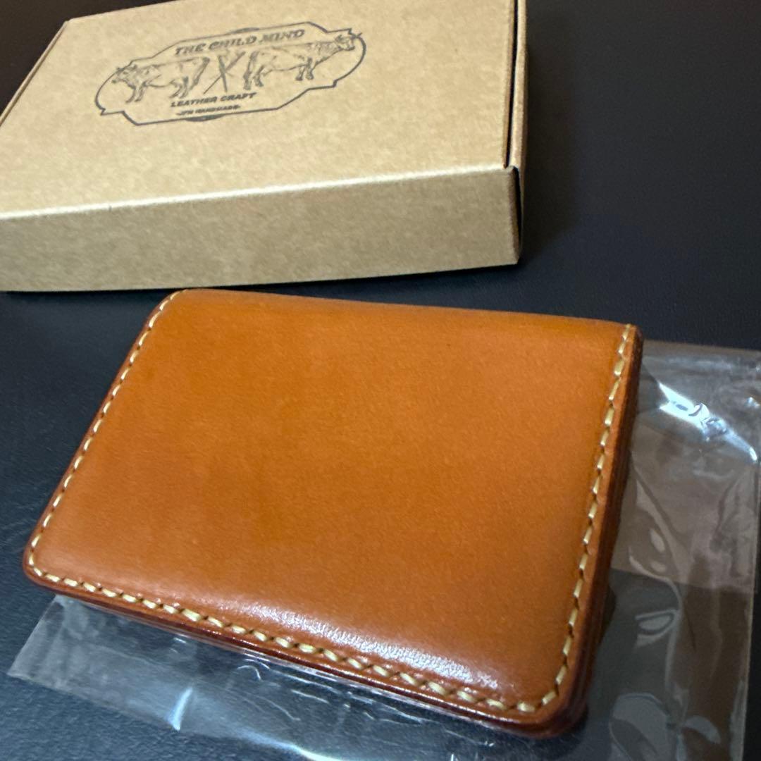 THE CHILD MIND レザーケース 生成り　日光浴済み