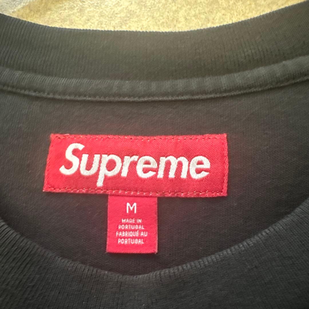 supremeスモールロゴmサイズ