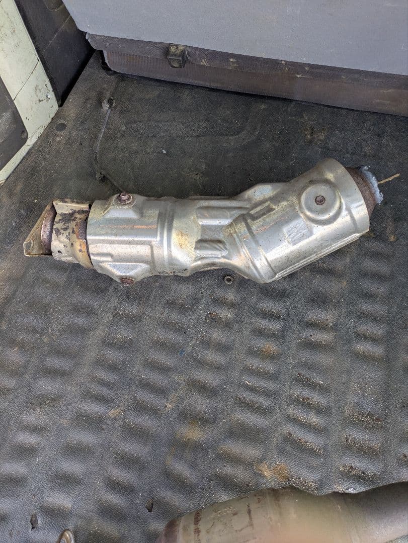 30プリウス触媒