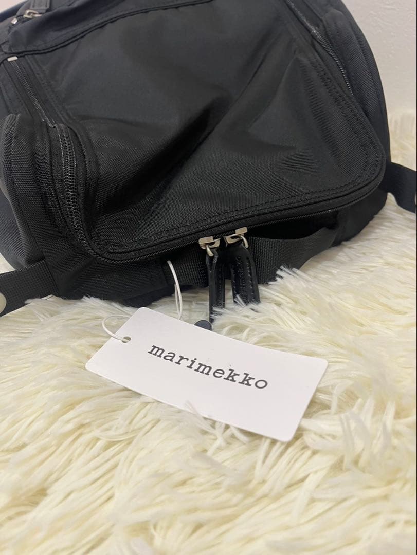新品タグ付✨マリメッコ BUDDY バックパック リュック　黒　バディ