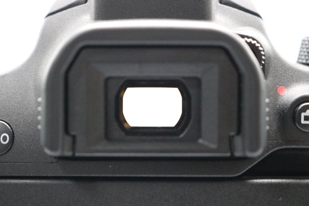 超美品　【Canon EOS Kiss X9i トリプルレンズセット】 安心取引