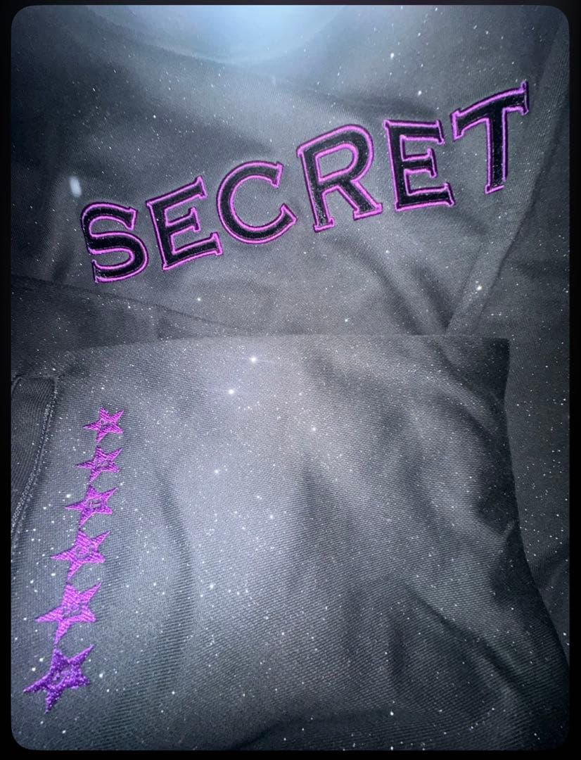 新作SECRETパーカー 即完売品‼️希少サイズ‼️pxrge 着用‼️