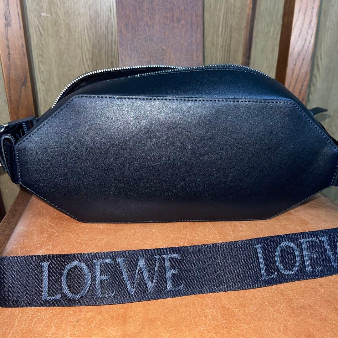 極美品 LOEWE ロエベ ボディバッグ サコッシュ コンバーチブル