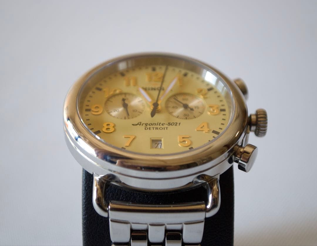 シャイノーラ　クロノグラフ。