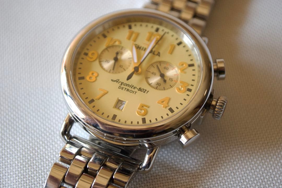 シャイノーラ　クロノグラフ。