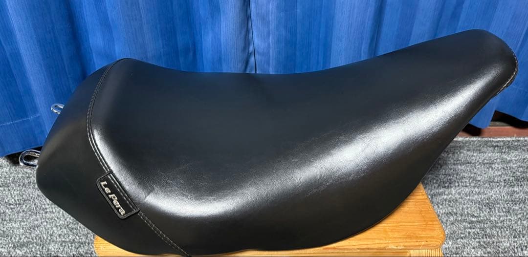 良品 ハーレー ツーリングモデル LePera ラペラ ベアボーンズ ソロシート
