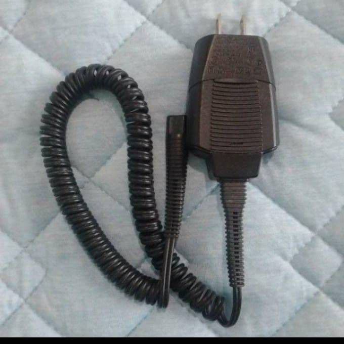 ブラウン最高峰Series9 S9 充電スタンド&充電器付き 新品未使用❣️