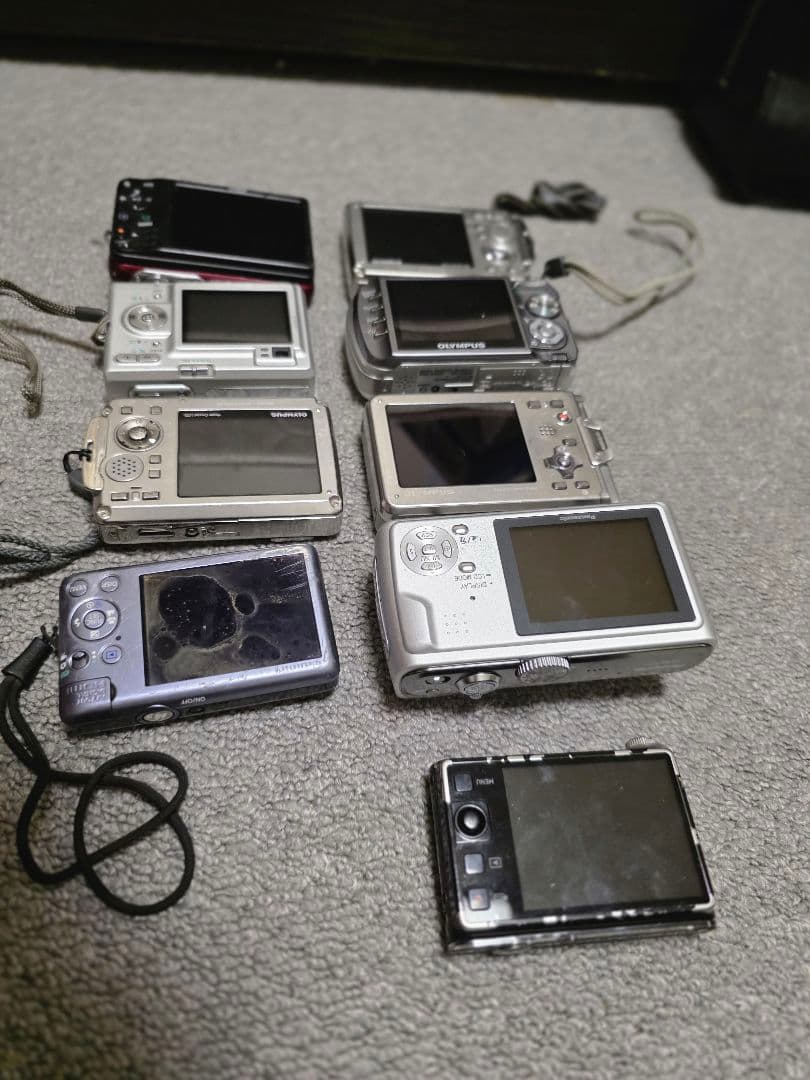 デジタルカメラ　９点セット　(未確認) (ジャンク品)