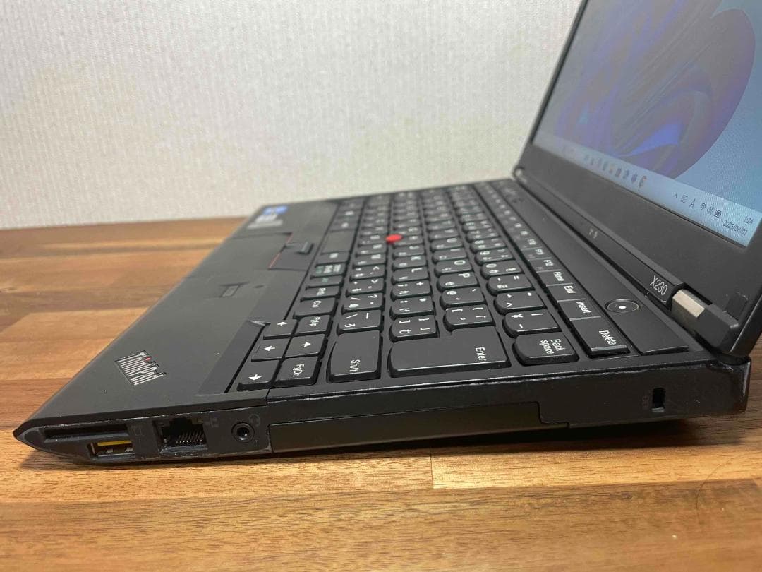 Win11 ThinkPad X230 希少i7 メモリ8GB SSD256GB