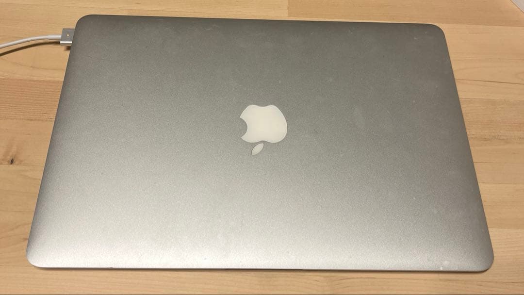 スマホ・タブレット・パソコン MacBook Air 13-inch, i5, 8GB, 256GB