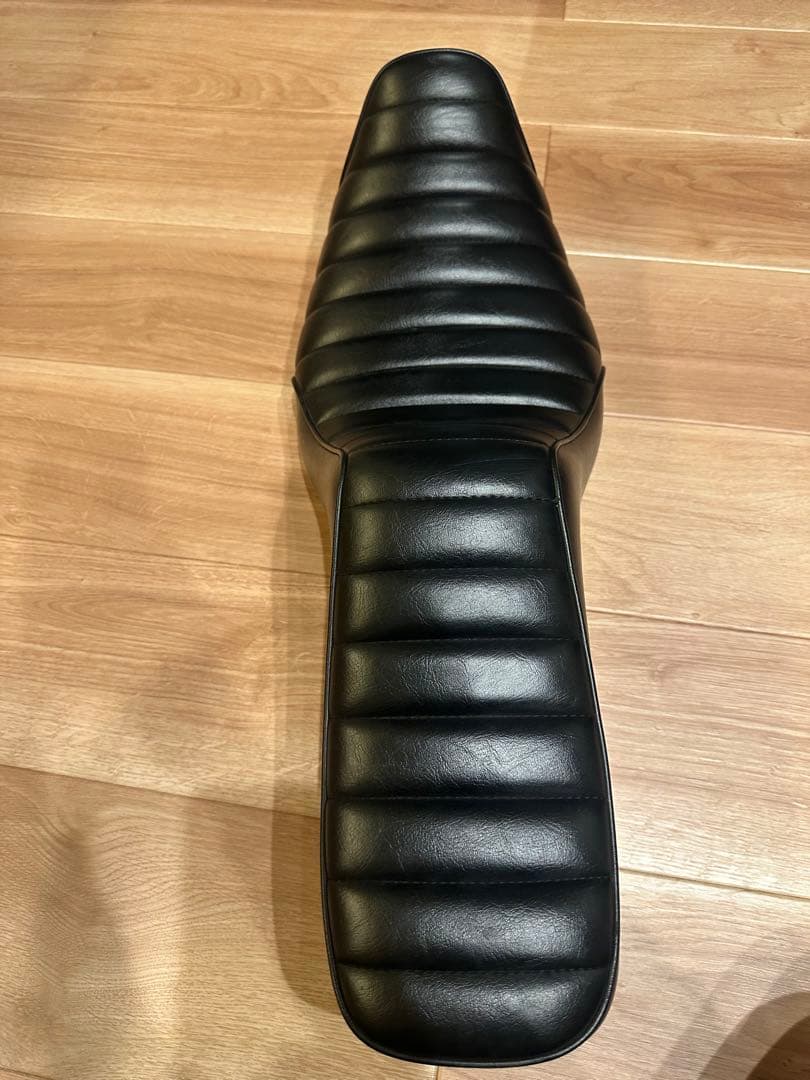 【スポーツスター】キング&クイーン　シート　トランプサイクル　04以降スポスタ