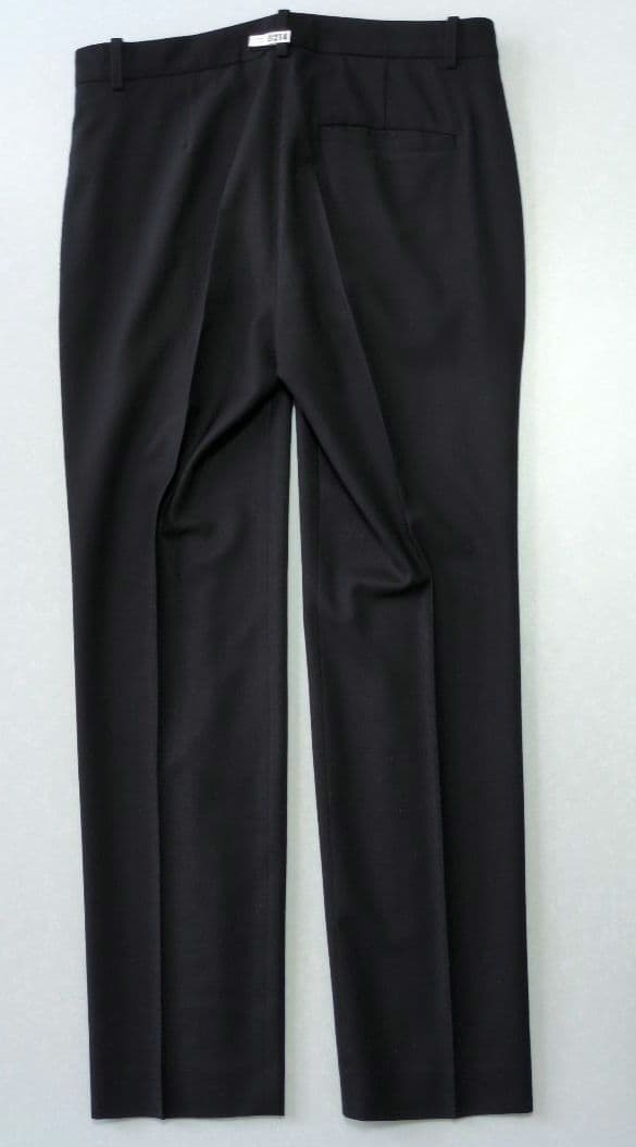 お値引き【美品✨️】Theory　LIGHT SAXONY2 サイズL 黒