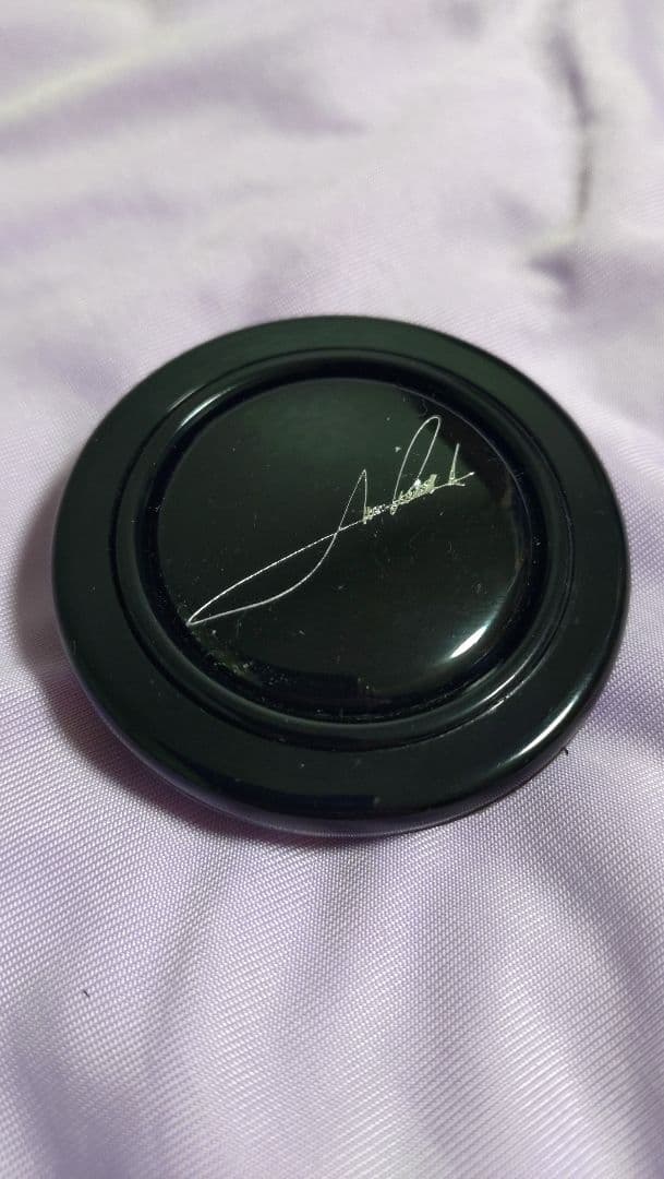 【MOMOステアリング】マリオ・アンドレッティモデル (ホーンボタン&パッド付)