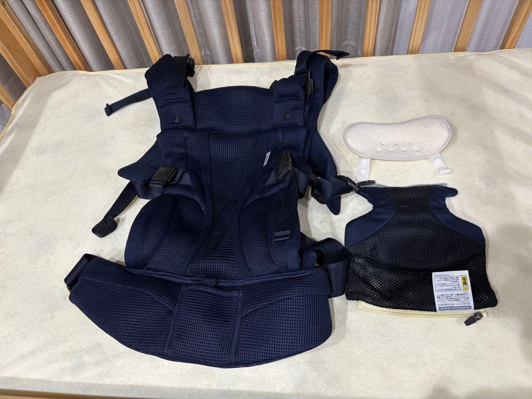 aprica ラクリス　抱っこ紐　ネイビー