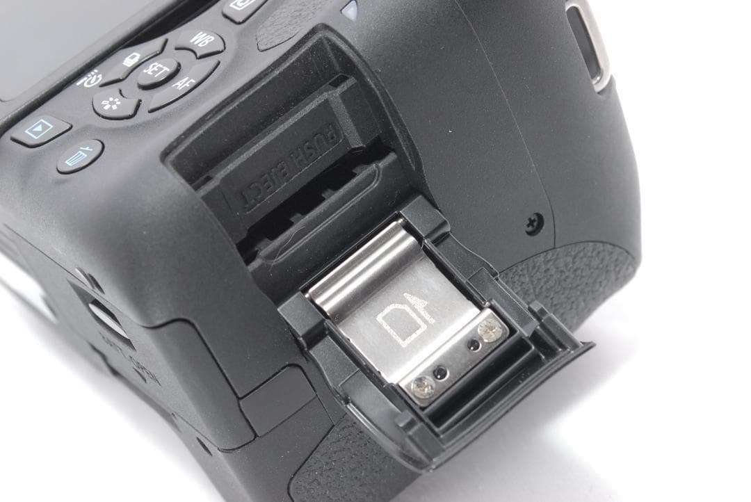 プレゼントや自分へのご褒美に⭐️Canon Kiss X8i⭐️Wi-Fi搭載　美品