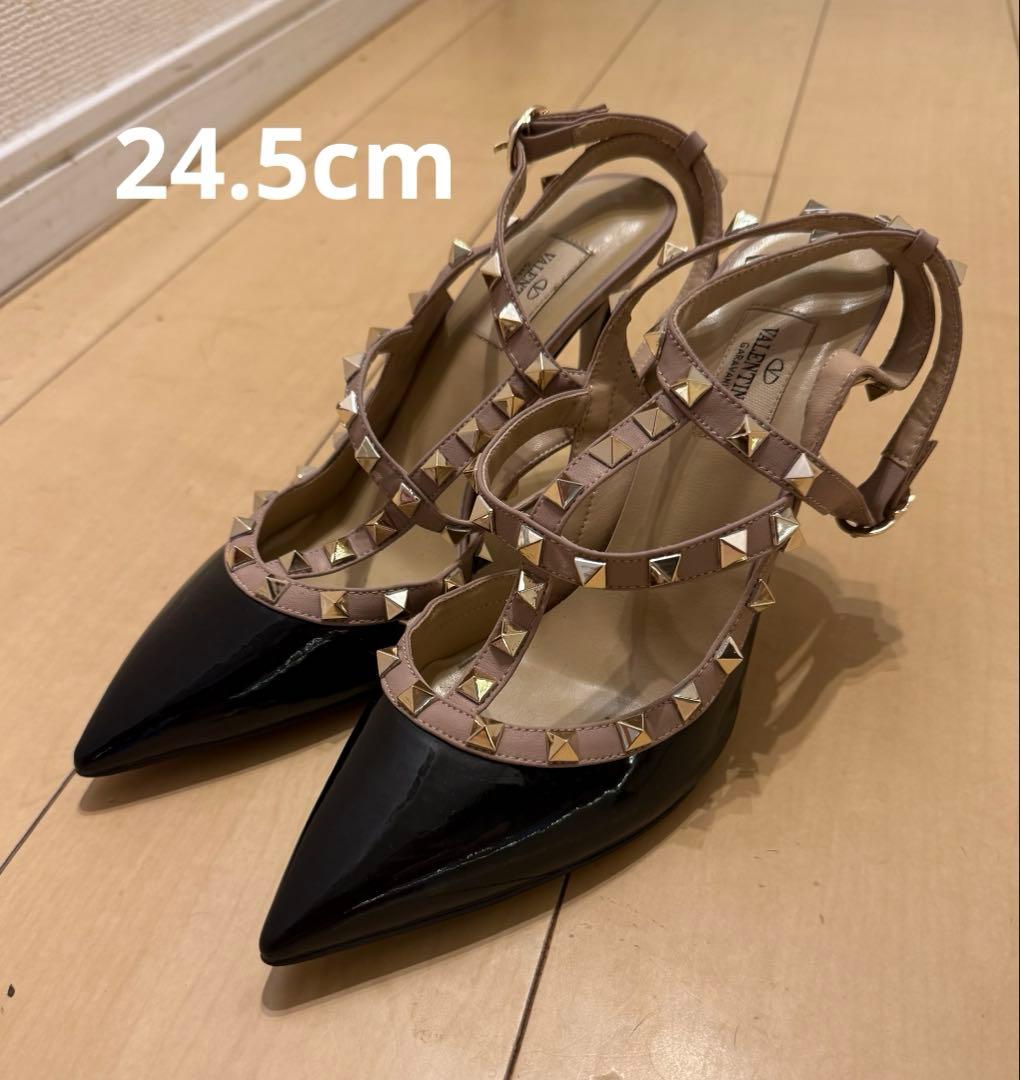 Valentino スタッズ付きハイヒールパンプス