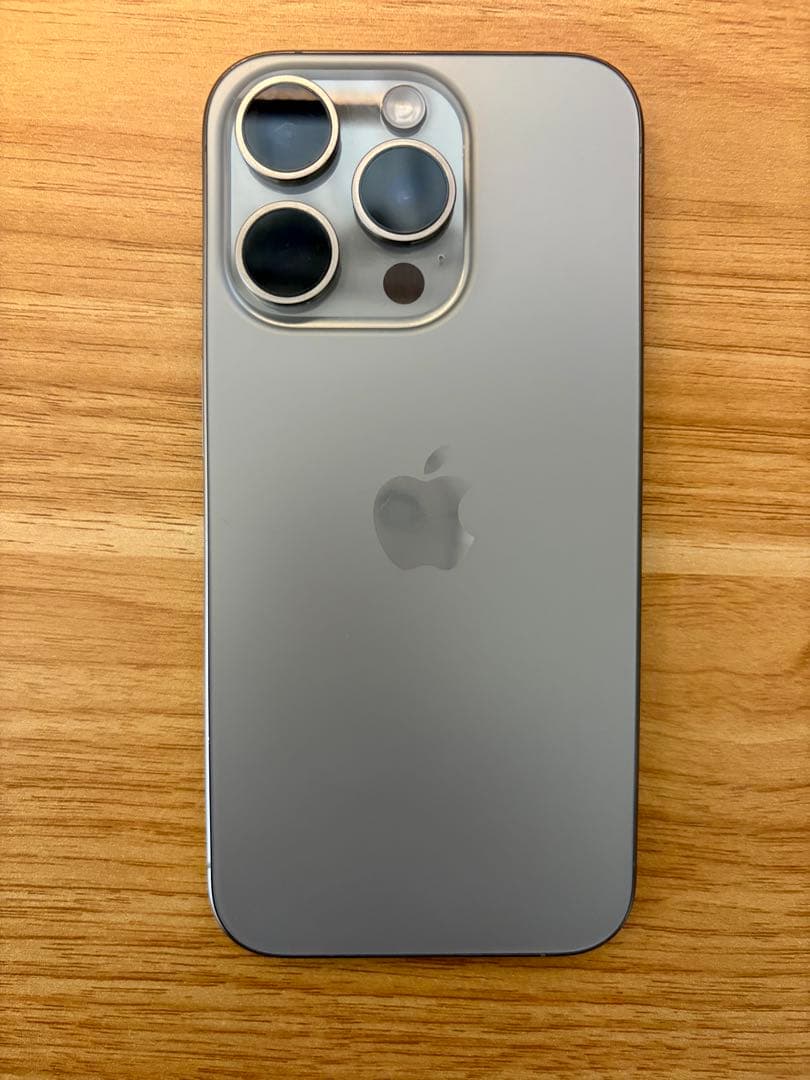 Apple iPhone 15 Pro ナチュラルチタニウム 128G