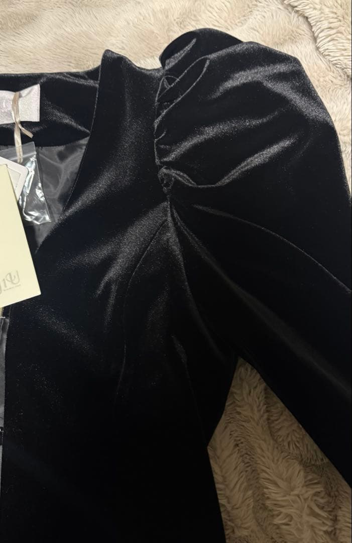 LA BELLE ETUDE クラシカルベロアパフスリーブJK black