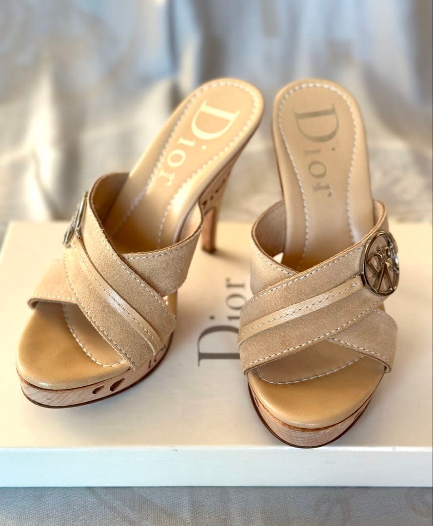 (美品) Dior ベージュ ハイヒールサンダル ディオール LOVE モチーフ