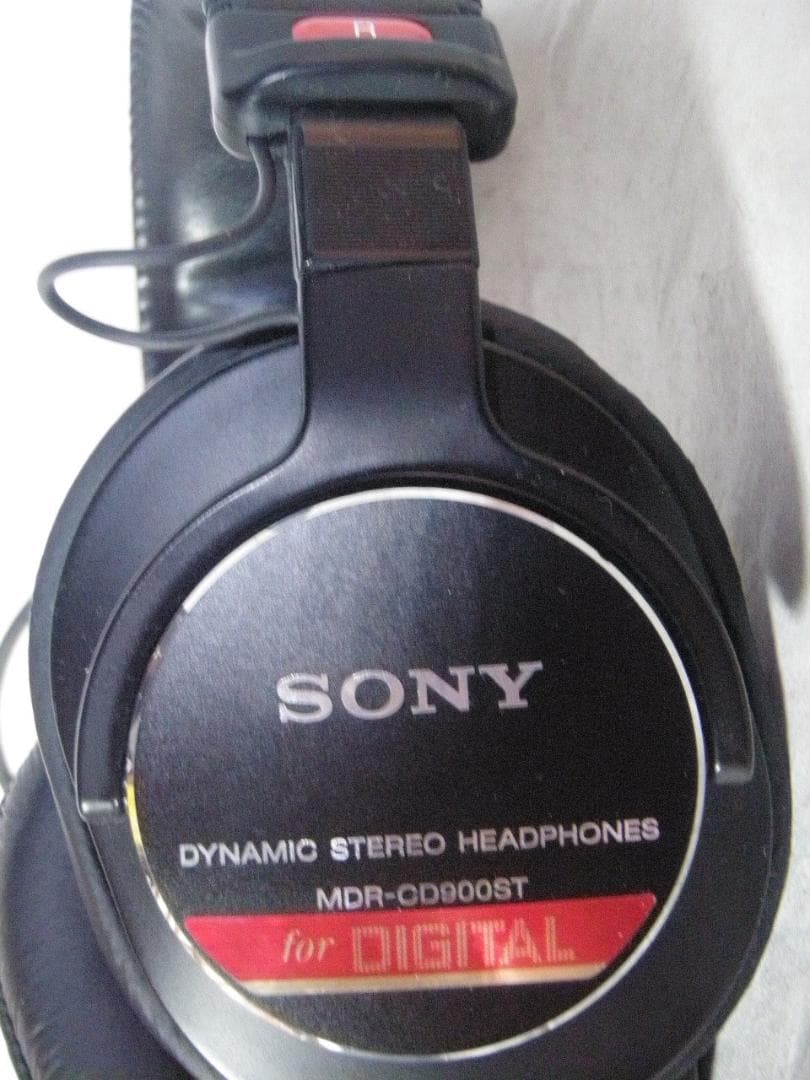 美品 SONY MDR-CD900ST 音出確認済 モニターヘッドホン 24