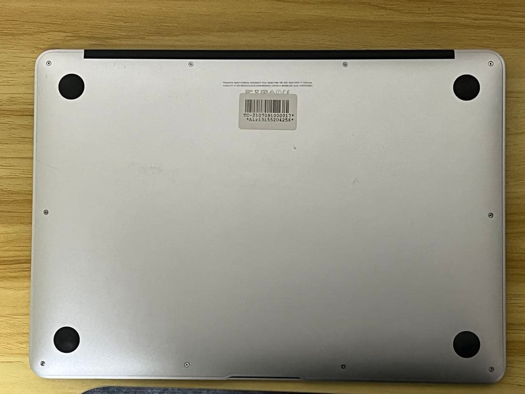 MacBook Air 13インチ Early 2015 i5/4G/256G