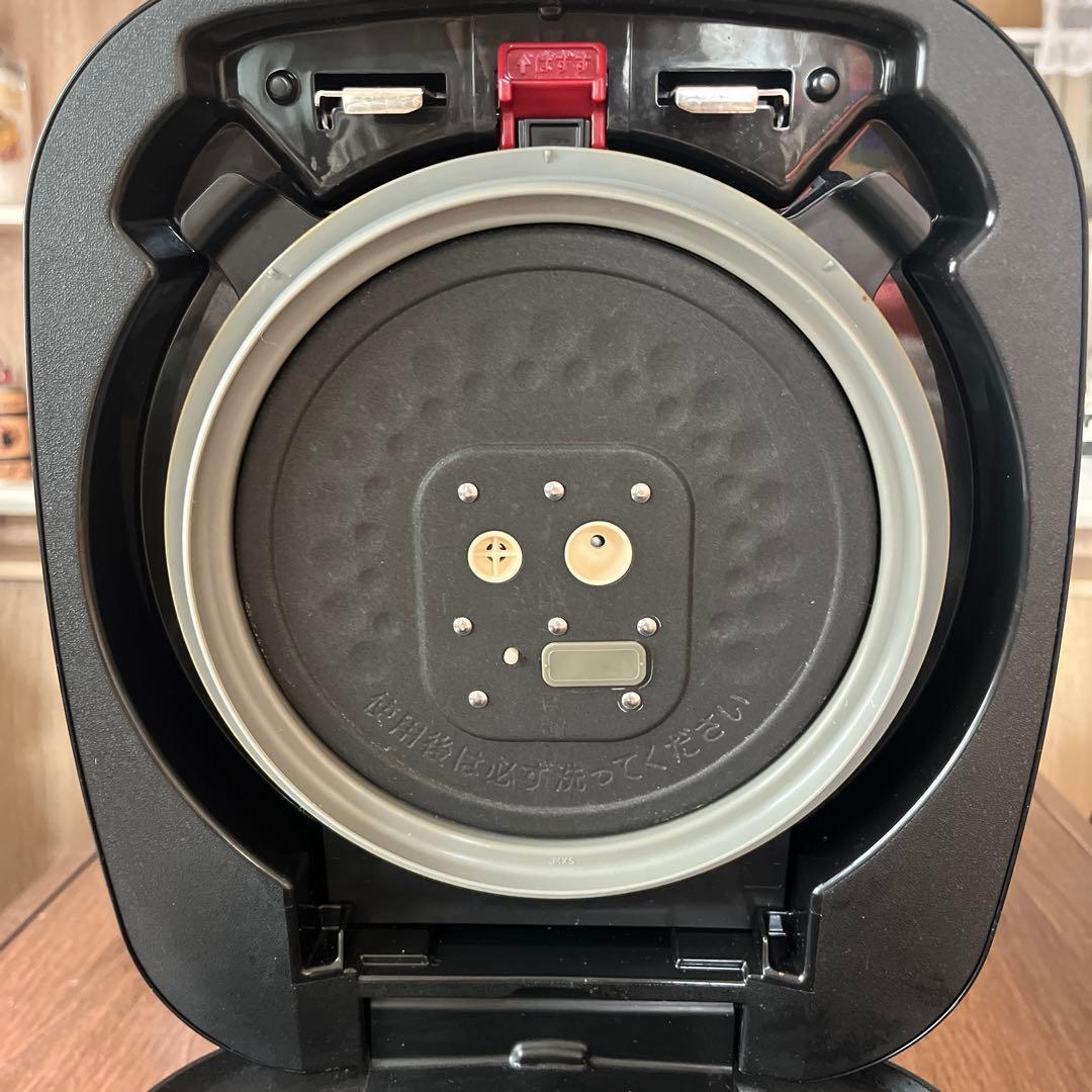タイガー　土鍋圧力IH炊飯ジャー 5.5合炊きJKXーV102型