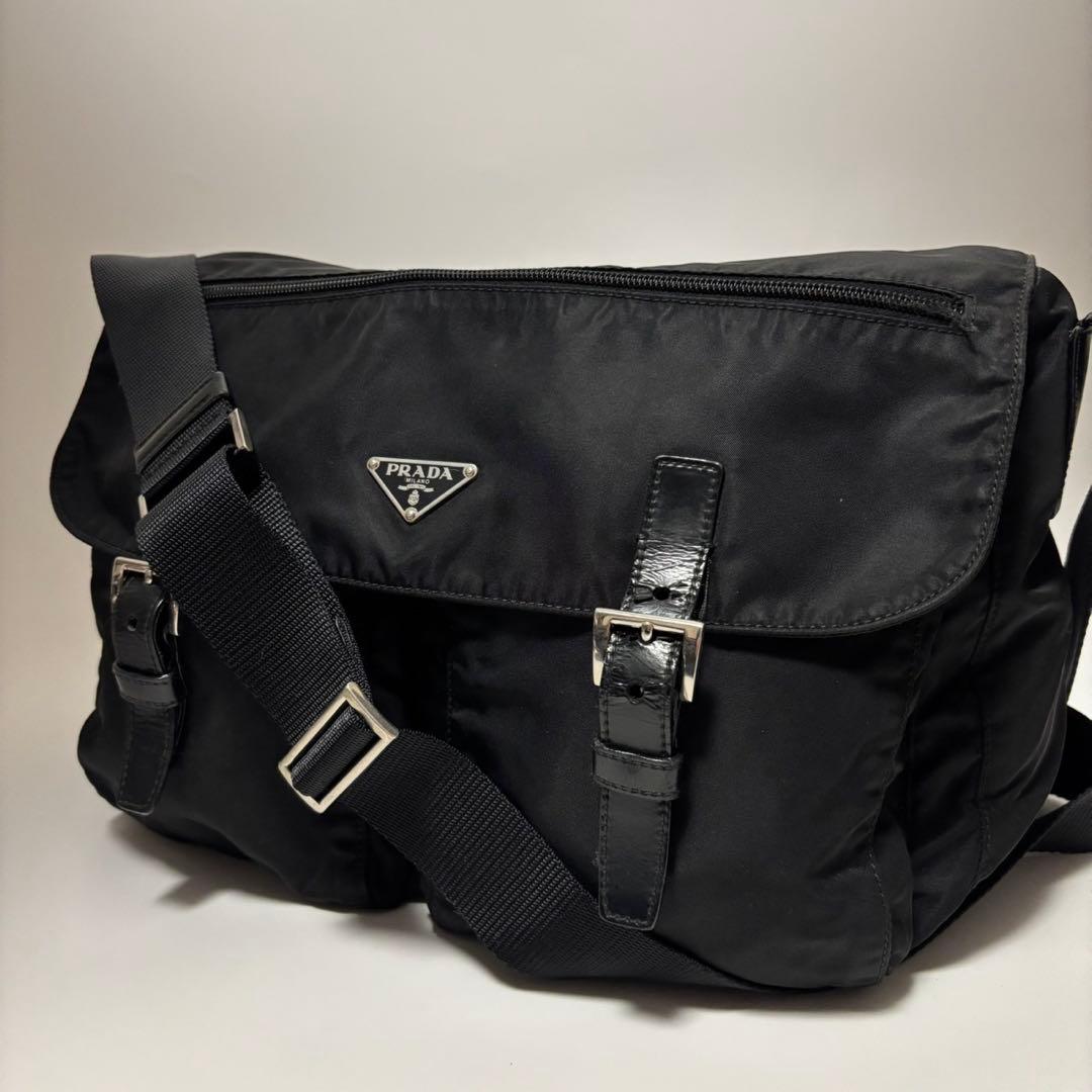 プラダ ショルダーバッグ 2way メッセンジャー 三角ロゴ テスート肩掛け