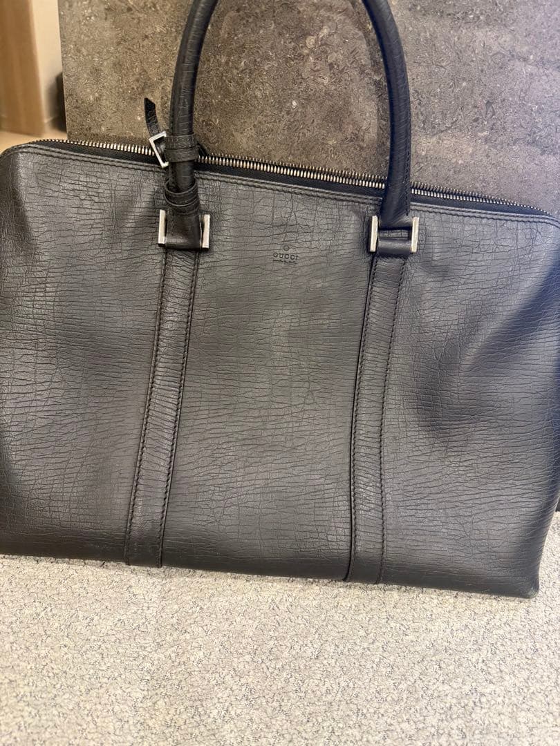 GUCCI（グッチ）ビジネスバッグ ブラック レザー