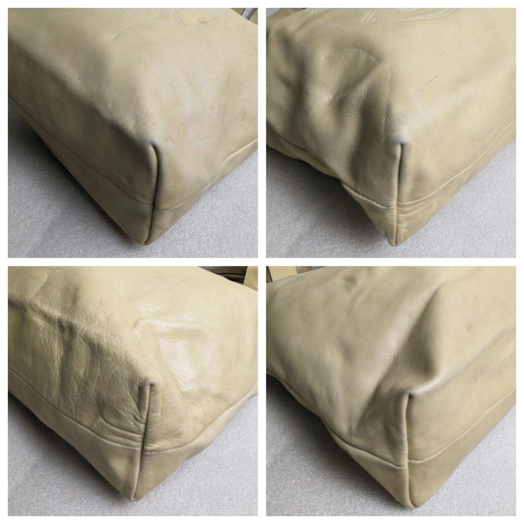 シャネル カーフレザー ハンドバッグ クリームイエロー CHANEL ココマーク