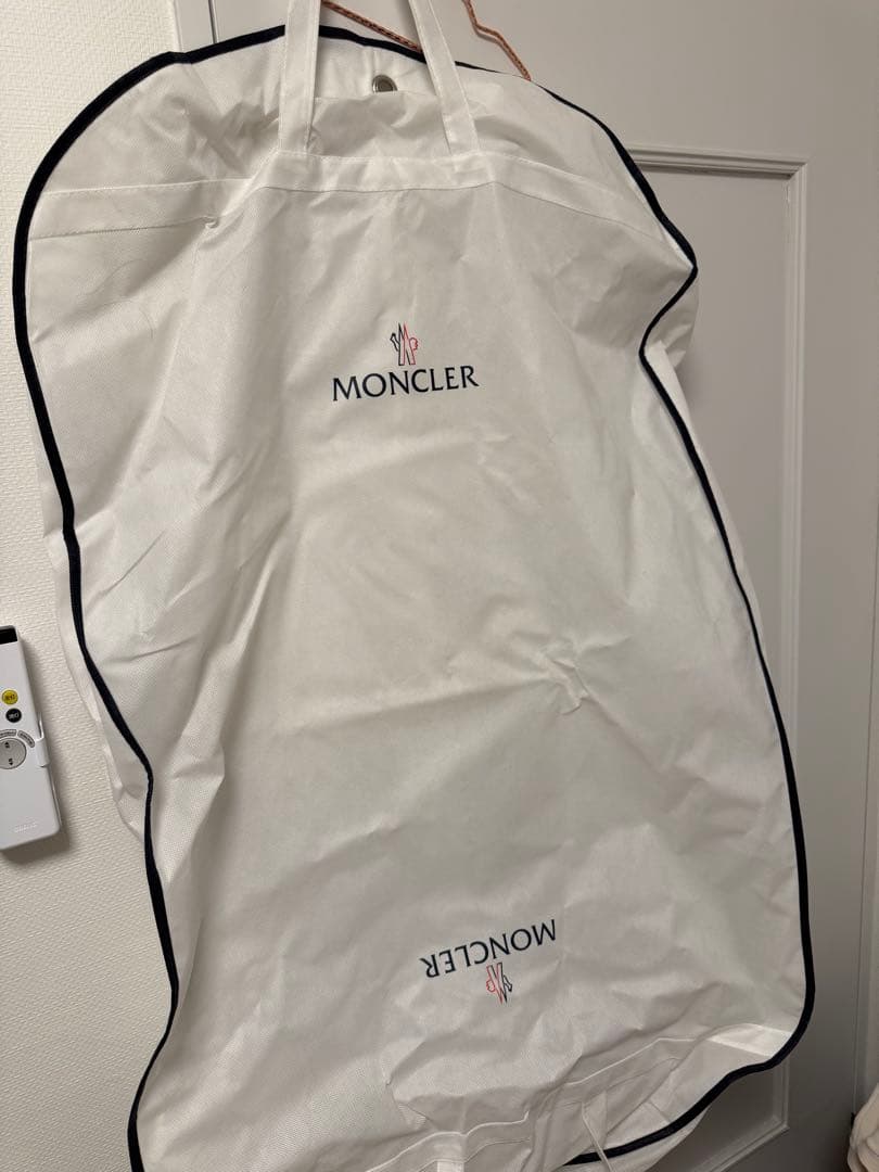 enchanteモンクレール　ダウンジャケット個性的なブラウン