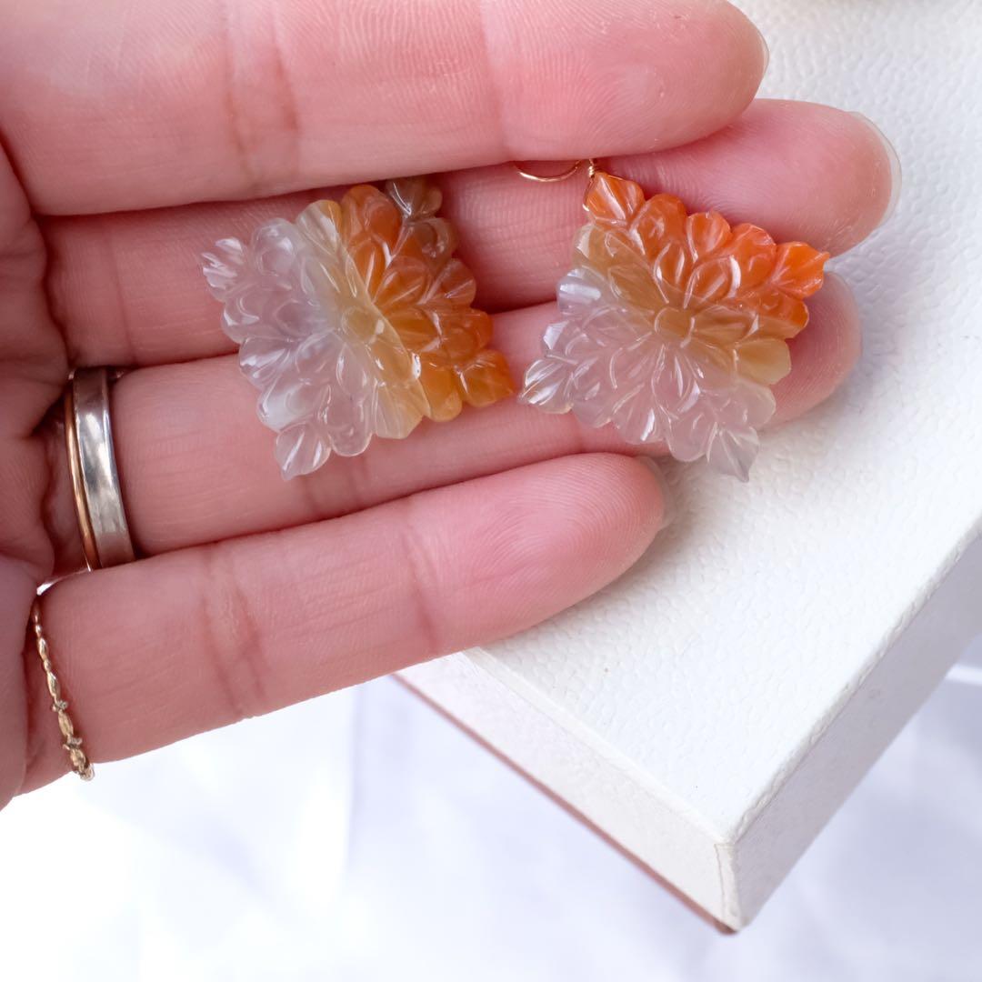 Kaya 様14kgfバイカラーカーネリアン フラワーカービングチャーム