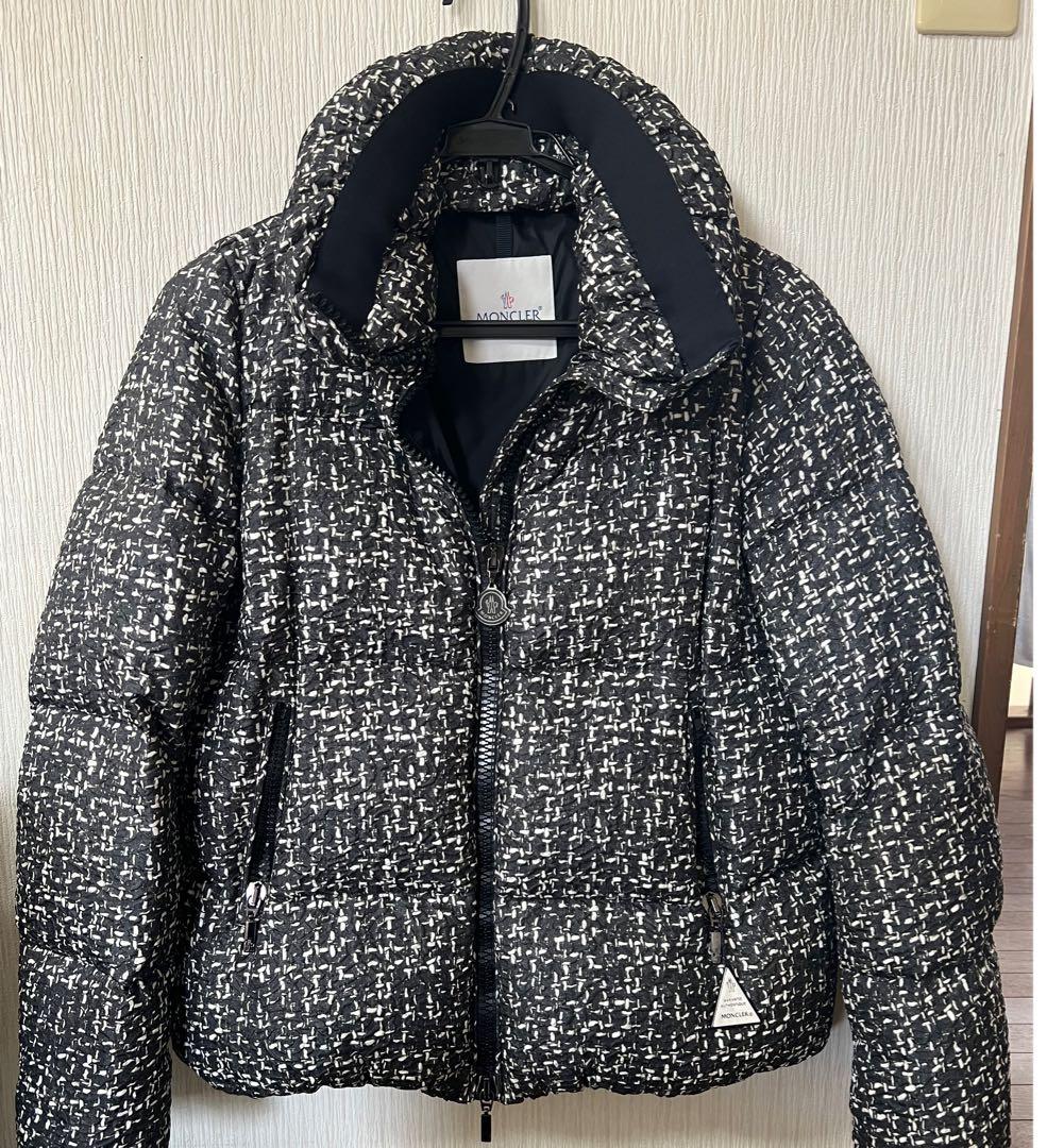 値下げ中　MONCLER モンクレール　アウター