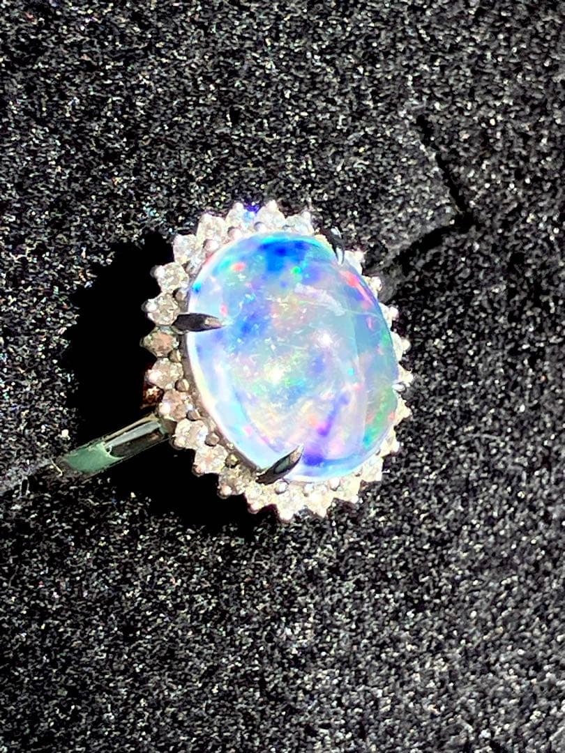 ウォーターオパール　ダイヤモンド　取り巻き　リング　指輪　プラチナ　pt950